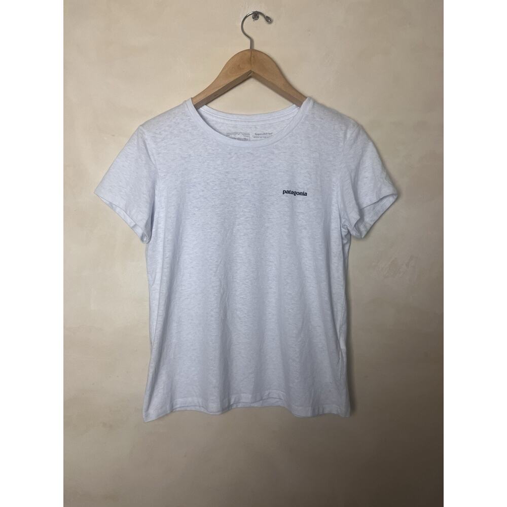 Patagonia Responsibili Tee Shirt White Women’s Medium Logo Casual Everyday - Picture 3 of 5